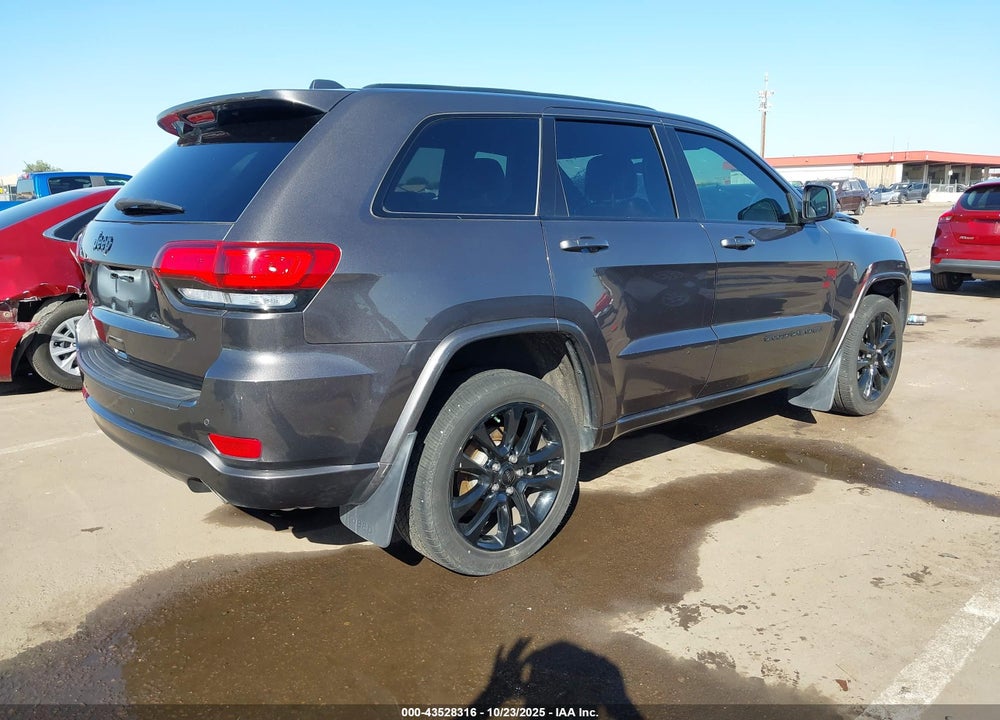 2021 JEEP GRAND CHEROKEE VIN: 1C4RJFAG0MC562973