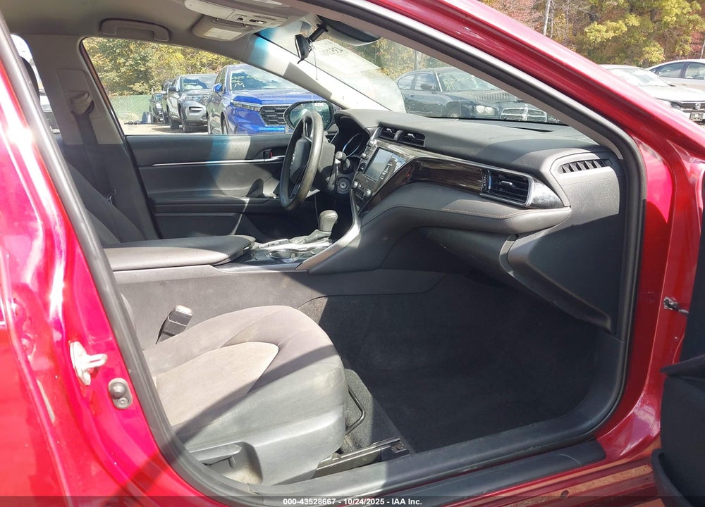 2020 TOYOTA CAMRY LE AWD VIN: 4T1C11BK9LU013577
