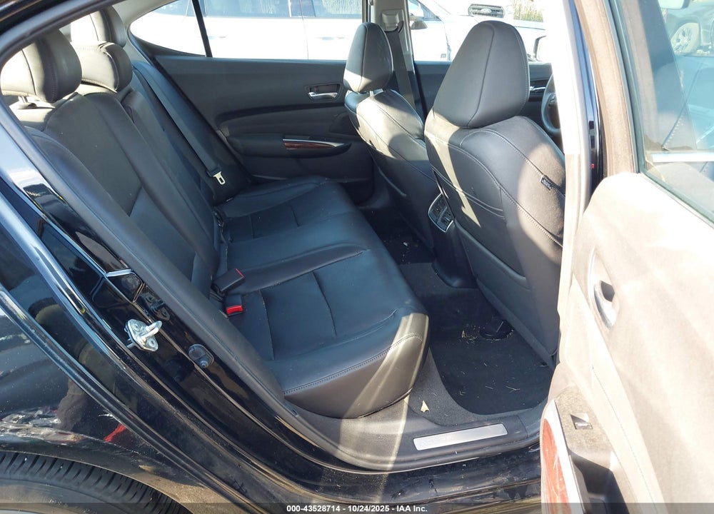2015 ACURA TLX V6 TECH VIN: 19UUB3F5XFA010104