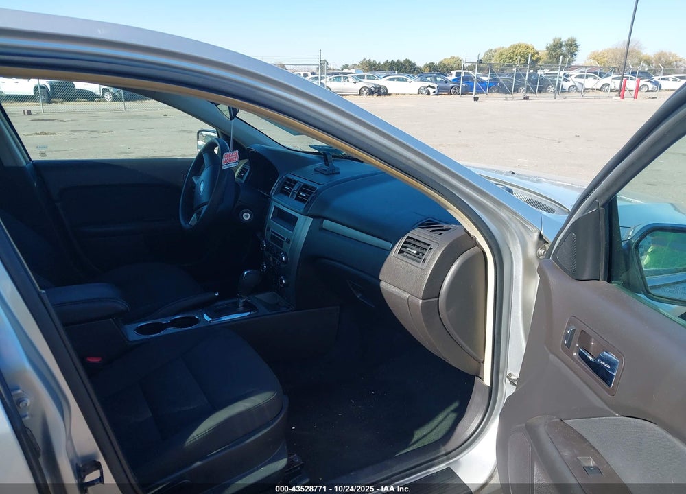 2011 FORD FUSION VIN: 3FAHP0HG6BR191528