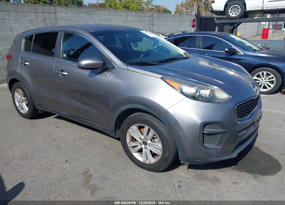 2018 KIA SPORTAGE LX VIN: KNDPM3AC0J7387736