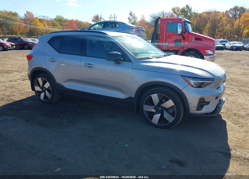2023 VOLVO XC40 RECHARGE PURE ELECTRIC TWIN ULTIMATE VIN: YV4ED3UM4P2941813