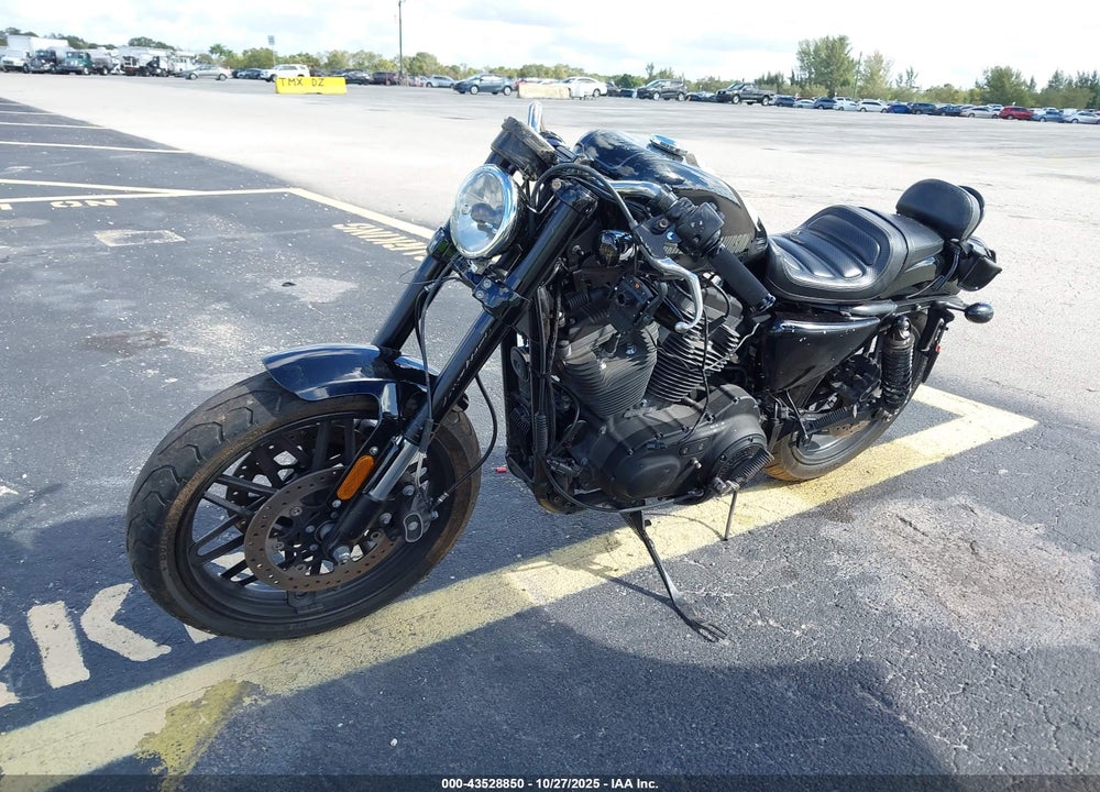 2016 HARLEY-DAVIDSON XL1200 CX VIN: 1HD1LM326GC435175