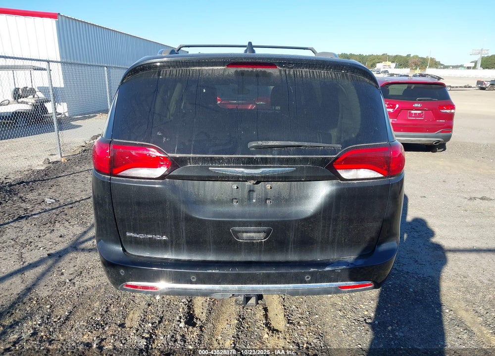 2017 CHRYSLER PACIFICA TOURING L PLUS VIN: 2C4RC1EG4HR771038