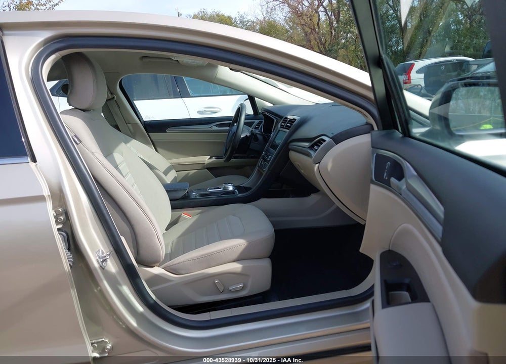 2019 FORD FUSION SE VIN: 3FA6P0HD9KR283455