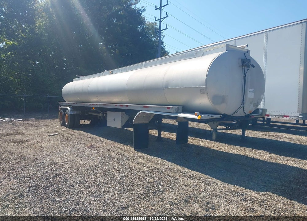 1972 TRAILER 827 SERIES VIN: 00000000000J40313