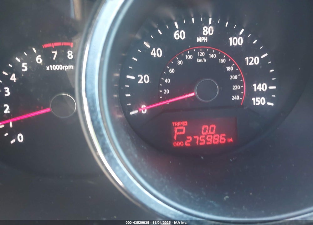 2011 KIA SORENTO LX VIN: 5XYKT4A13BG020948