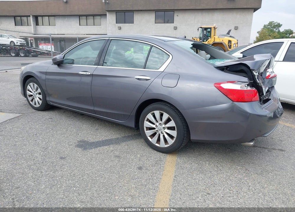 2015 HONDA ACCORD VIN: 1HGCR3F80FA004443
