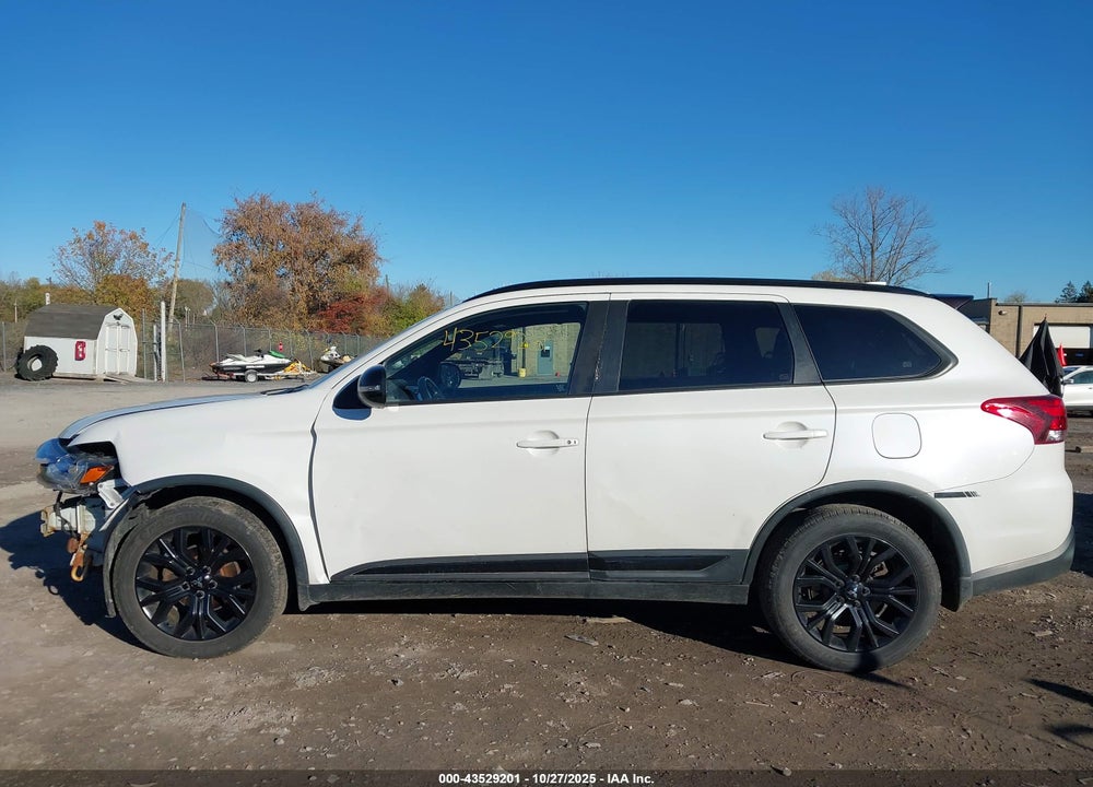 2018 MITSUBISHI OUTLANDER VIN: JA4AZ3A30JZ067919