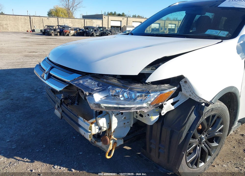 2018 MITSUBISHI OUTLANDER VIN: JA4AZ3A30JZ067919