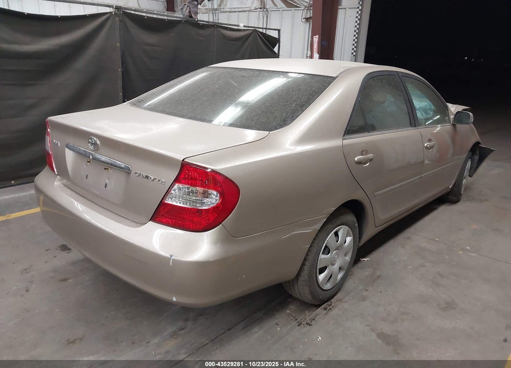 2002 TOYOTA CAMRY LE VIN: 4T1BE32K12U623807