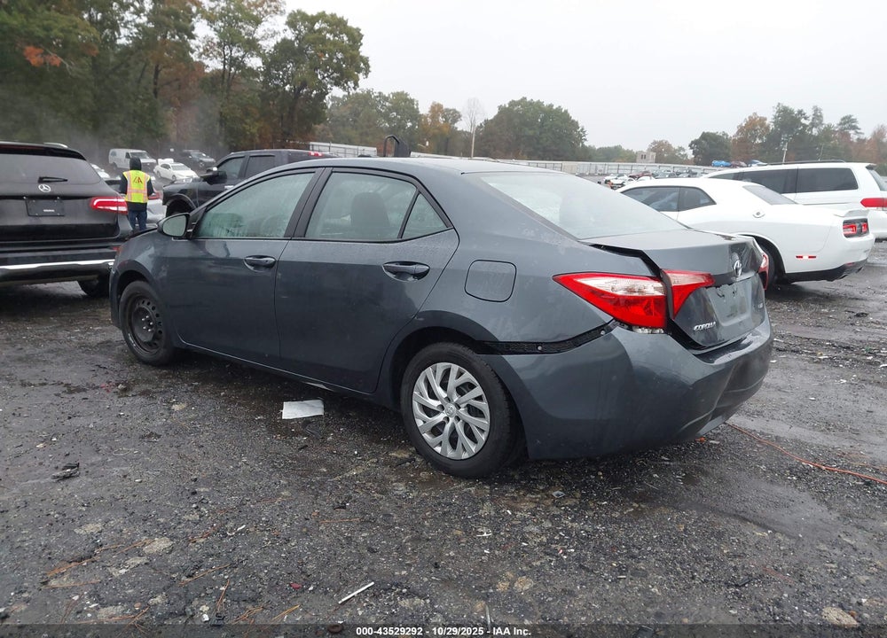 2017 TOYOTA COROLLA LE VIN: 2T1BURHE0HC754910