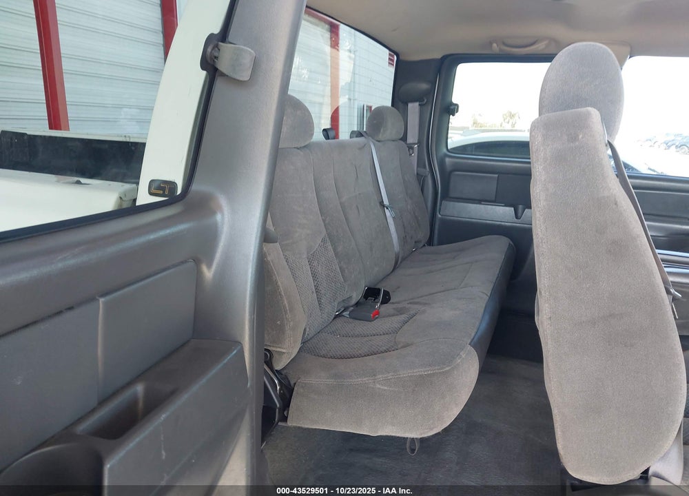2007 CHEVROLET SILVERADO 2500HD CLASSIC LT1 VIN: 1GCHC29U17E103355
