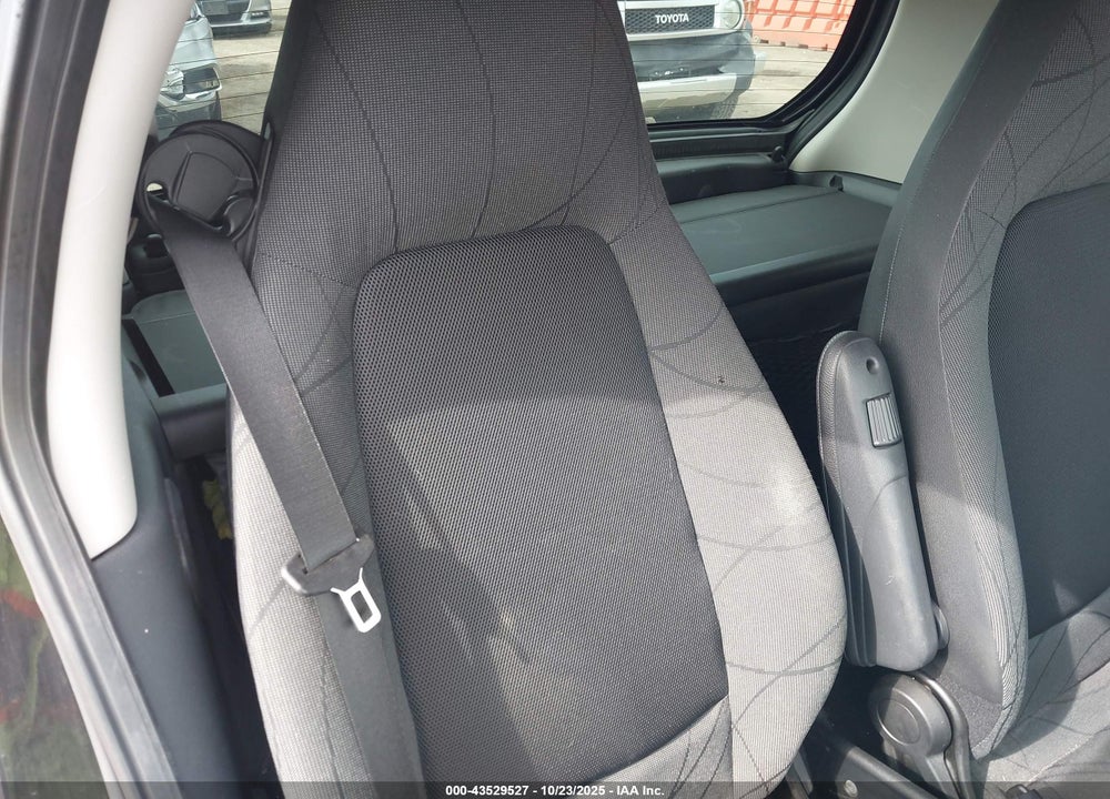 2014 SMART FORTWO PASSION VIN: WMEEJ3BAXEK733454