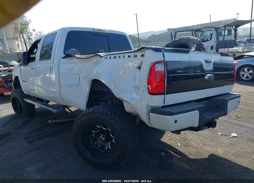 2015 FORD F-350 LARIAT VIN: 1FT8W3BT4FEA81820