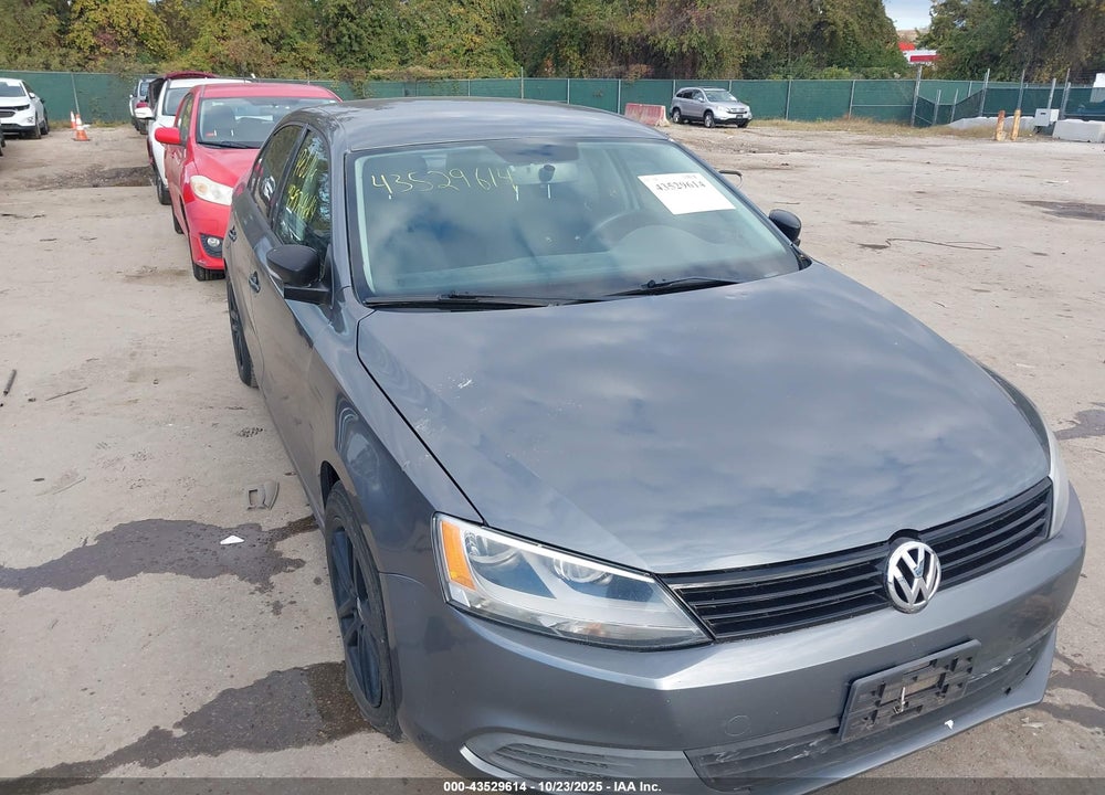 2014 VOLKSWAGEN JETTA VIN: 3VW3L7AJXEM306029