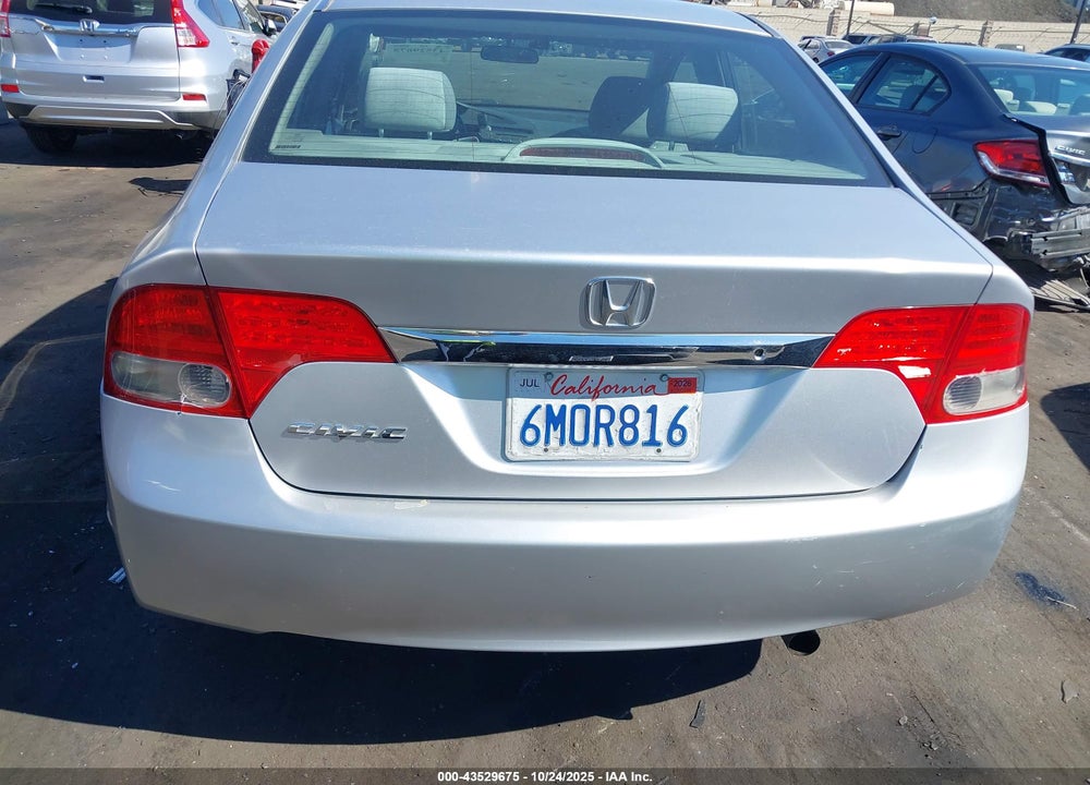 2010 HONDA CIVIC LX VIN: 19XFA1F51AE068395