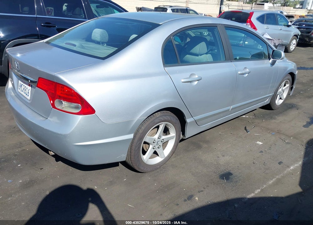 2010 HONDA CIVIC LX VIN: 19XFA1F51AE068395