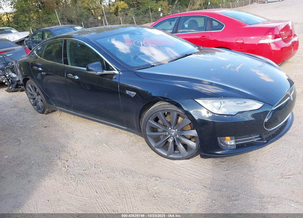 2015 TESLA MODEL S 70D/85D/P85D VIN: 5YJSA1E27FF110799