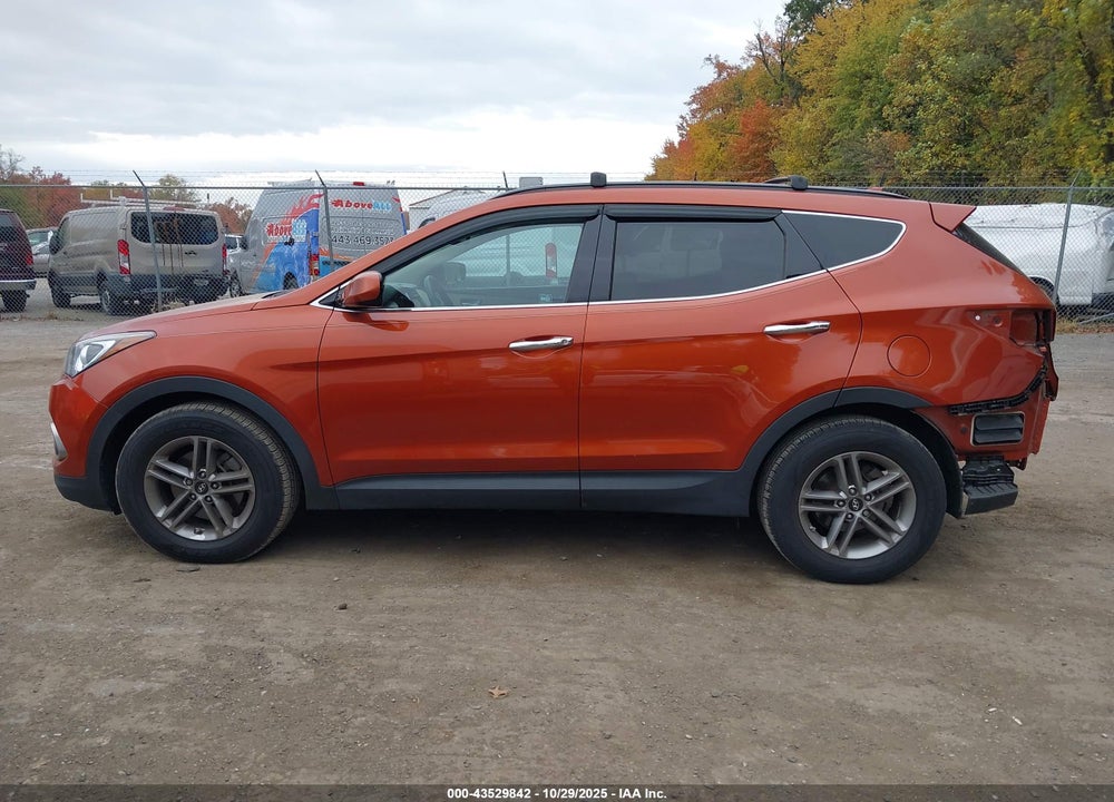 2017 HYUNDAI SANTA FE VIN: 5XYZUDLB9HG462966