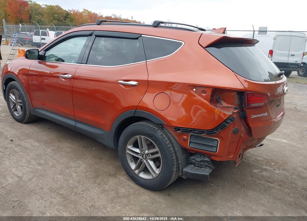 2017 HYUNDAI SANTA FE VIN: 5XYZUDLB9HG462966