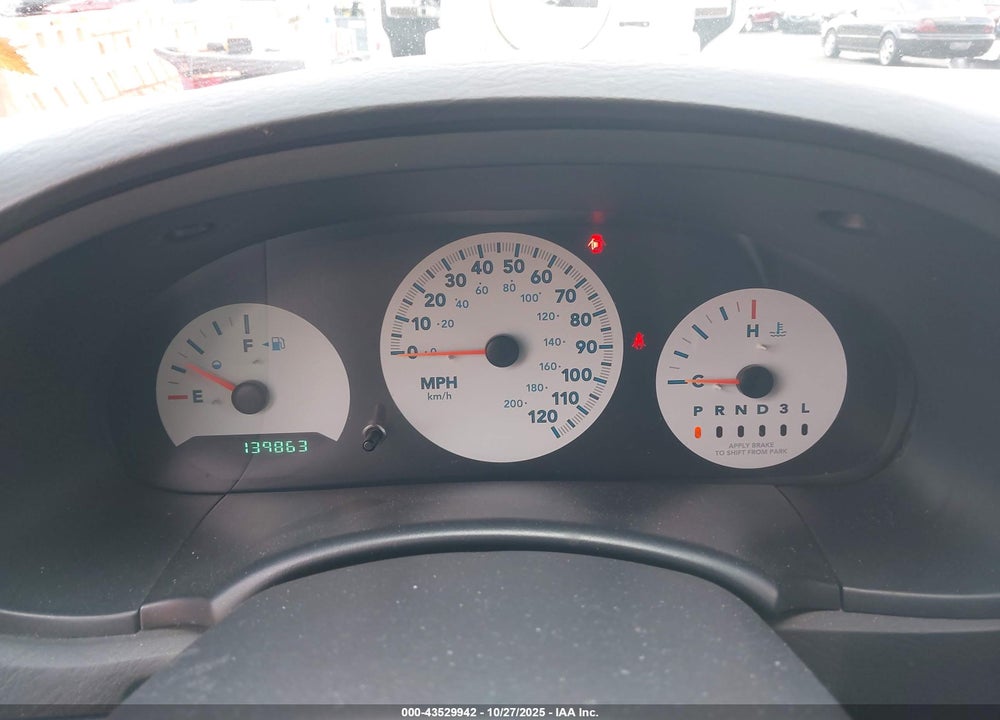 2005 CHRYSLER TOWN & COUNTRY VIN: 1C4GP45R05B370563
