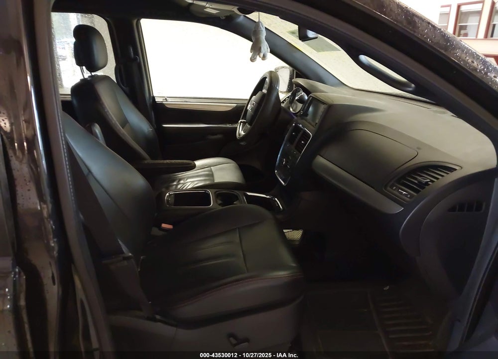 2017 DODGE GRAND CARAVAN VIN: 2C4RDGEG1HR672399