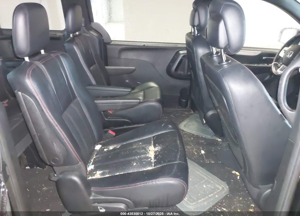 2017 DODGE GRAND CARAVAN VIN: 2C4RDGEG1HR672399
