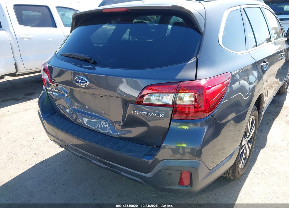 2018 SUBARU OUTBACK 2.5I LIMITED VIN: 4S4BSANC2J3209151