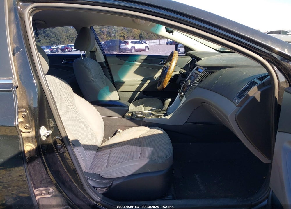 2014 HYUNDAI SONATA GLS VIN: 5NPEB4AC9EH947483