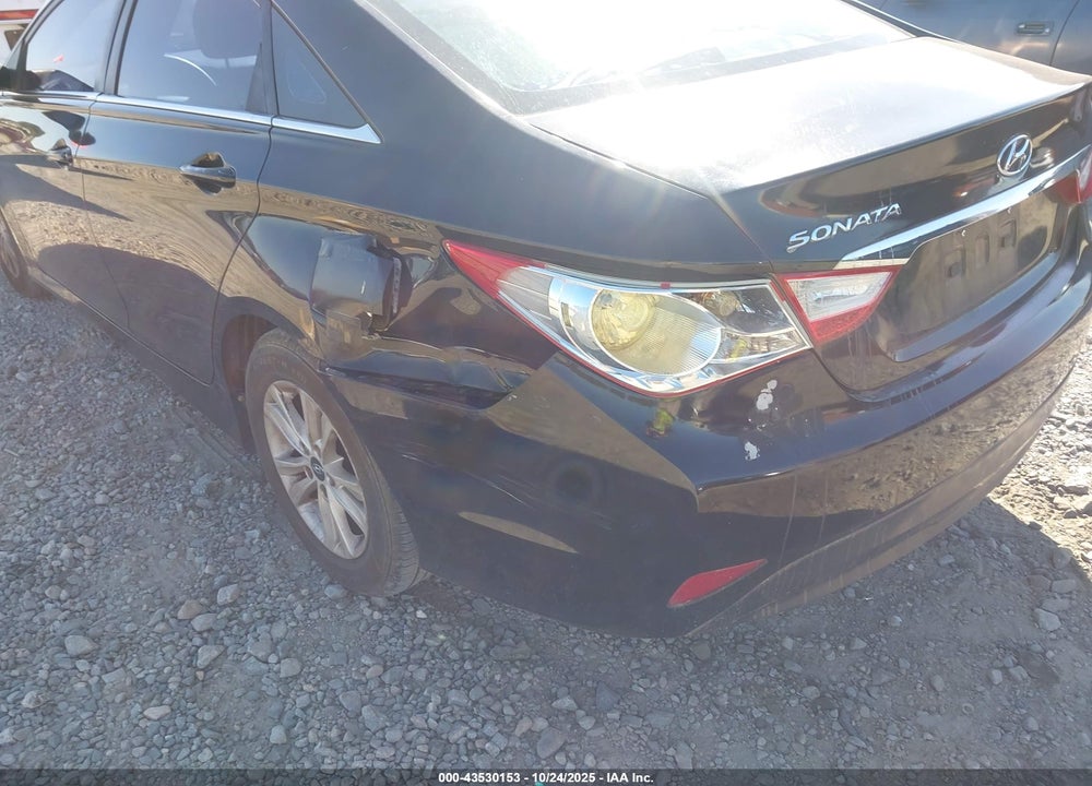 2014 HYUNDAI SONATA GLS VIN: 5NPEB4AC9EH947483