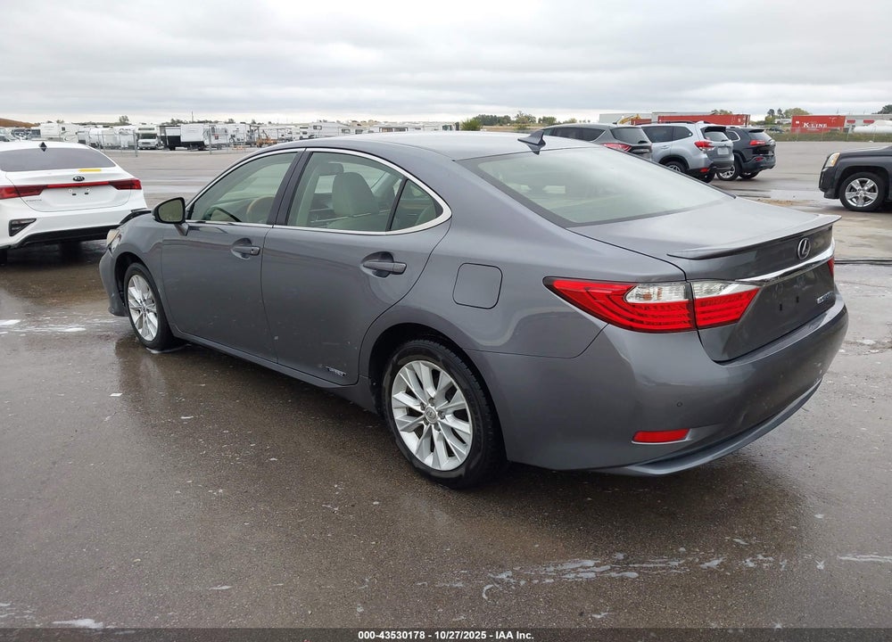 2013 LEXUS ES 300H VIN: JTHBW1GG5D2022925