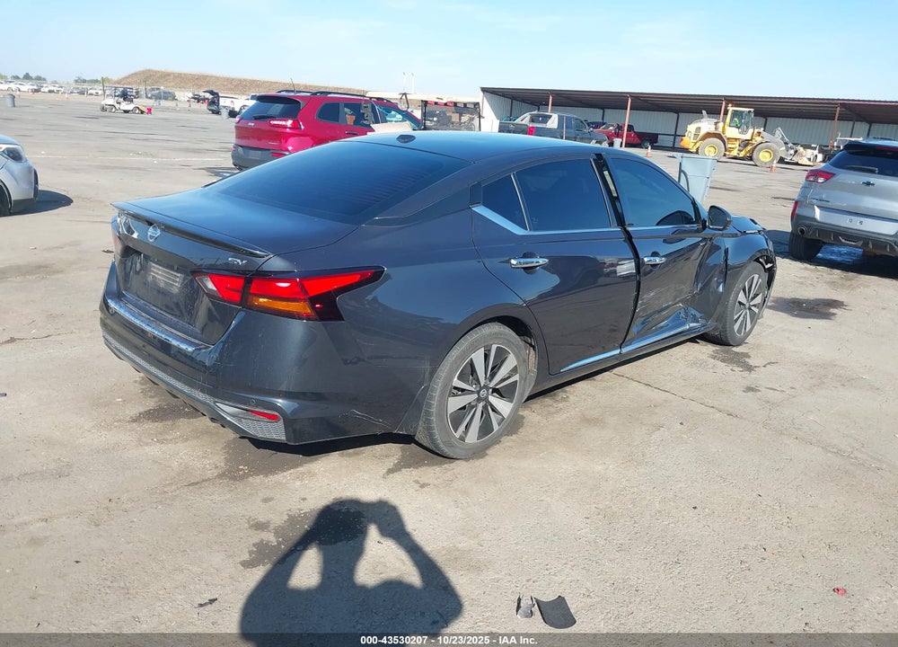 2020 NISSAN ALTIMA SV FWD VIN: 1N4BL4DV2LC176702