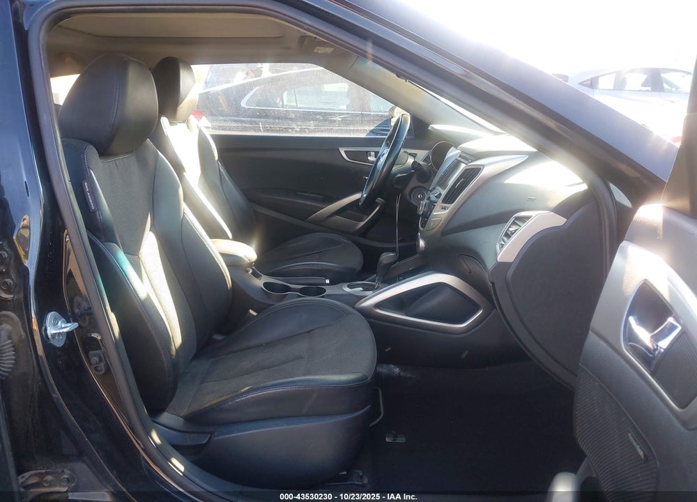 2014 HYUNDAI VELOSTER VIN: KMHTC6AD3EU215456