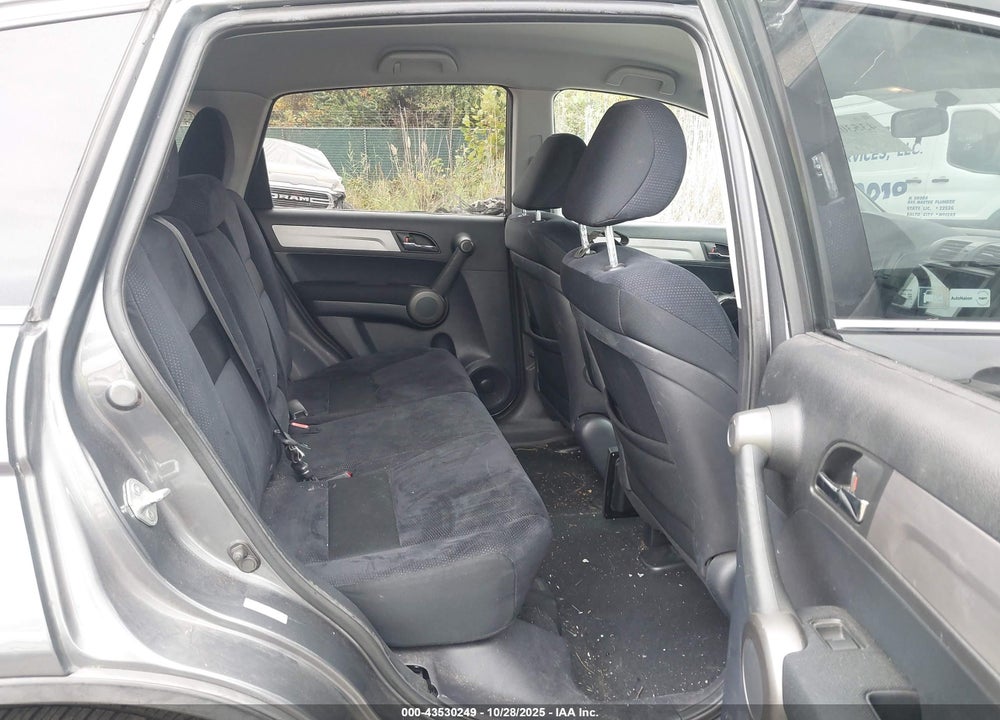 2011 HONDA CR-V SE VIN: 5J6RE4H49BL001652