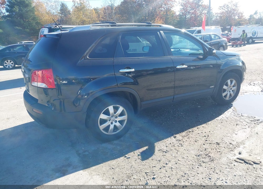 2013 KIA SORENTO VIN: 5XYKTDA6XDG414607