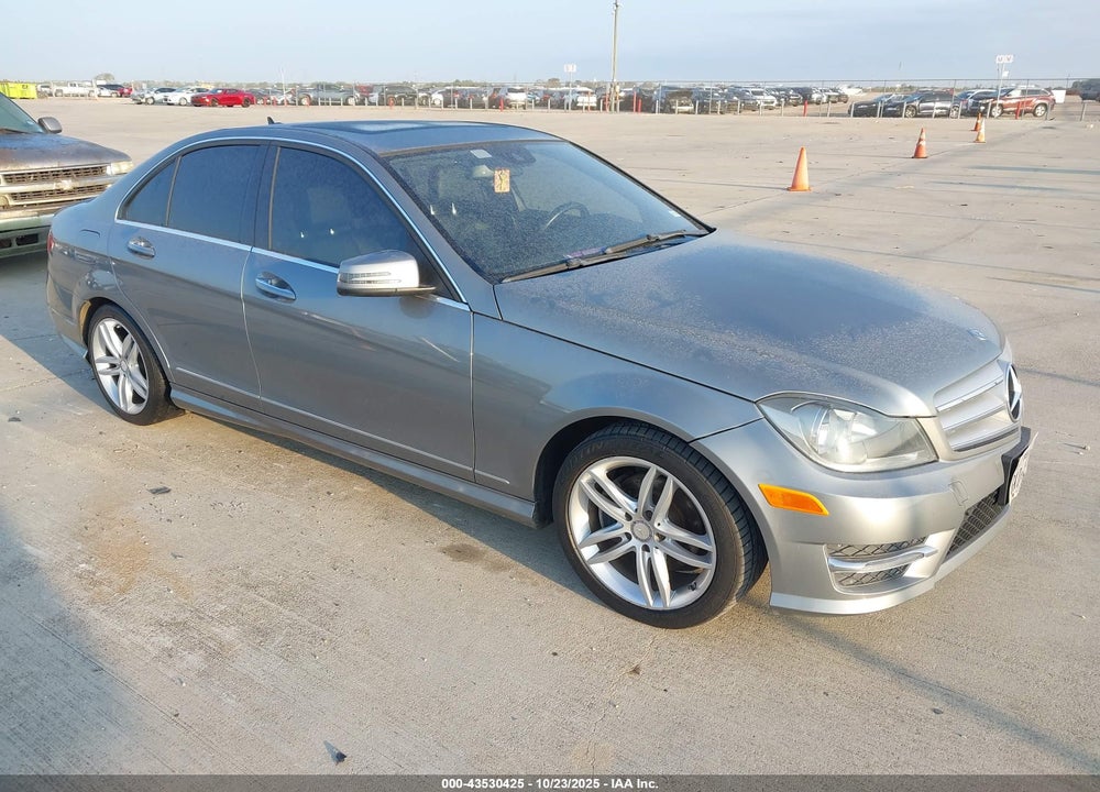 2013 MERCEDES-BENZ C 250 SPORT VIN: WDDGF4HB6DA846519