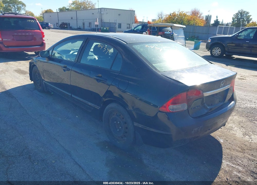 2011 HONDA CIVIC LX VIN: 19XFA1F50BE039424