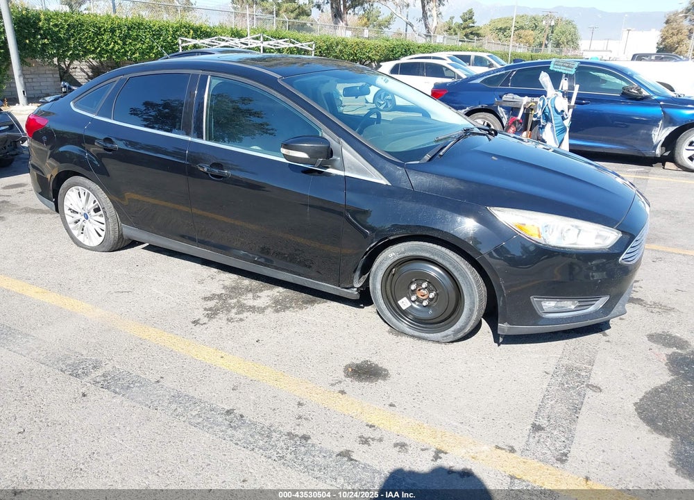 2017 FORD FOCUS TITANIUM VIN: 1FADP3J2XHL292836