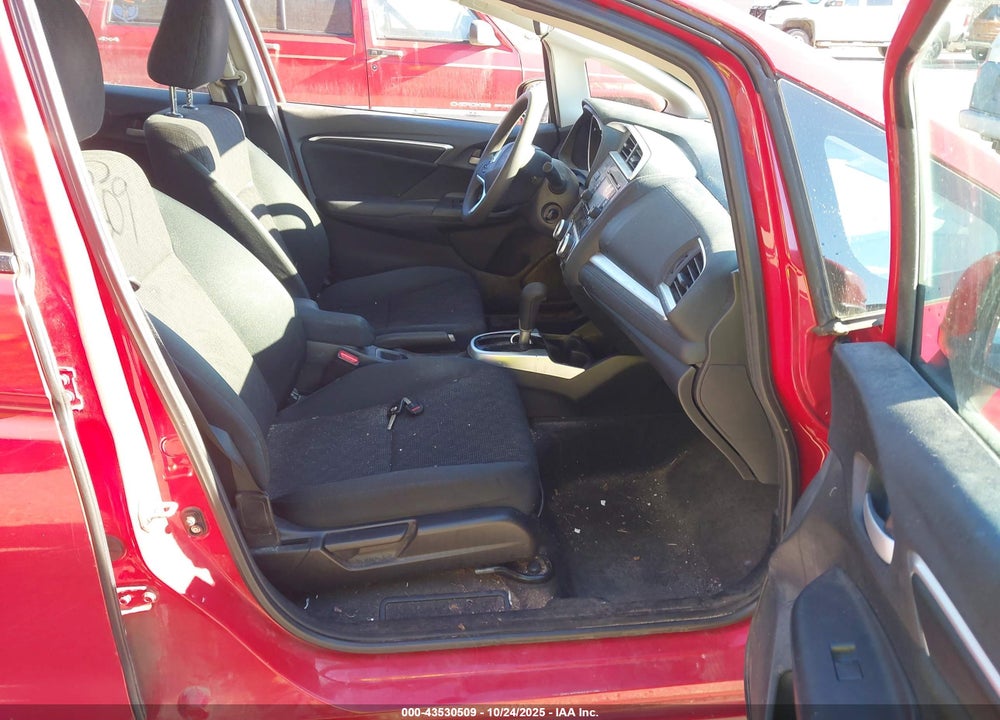 2015 HONDA FIT LX VIN: 3HGGK5H55FM744643