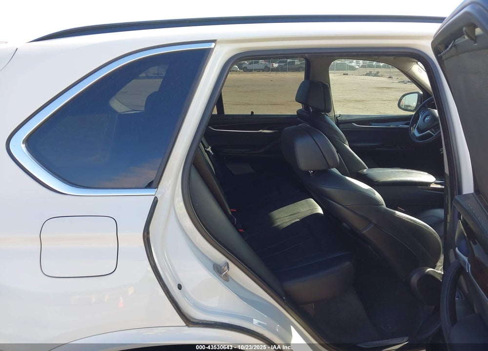 2015 BMW X5 XDRIVE50I VIN: 5UXKR6C51F0J78256