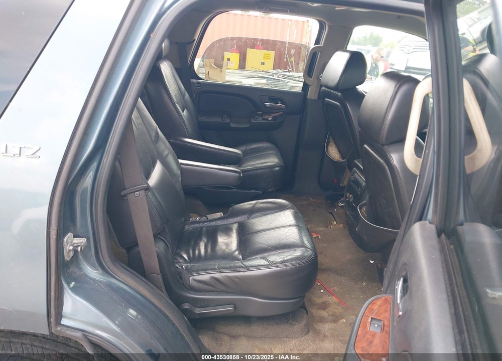 2008 CHEVROLET TAHOE VIN: 1GNFC13048R151134