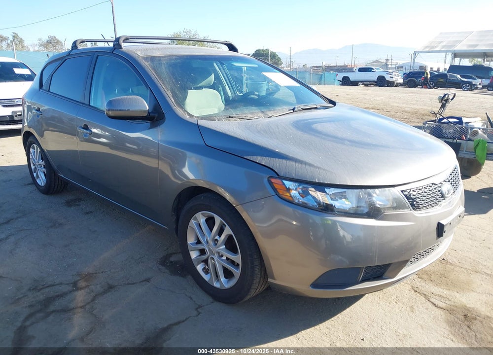 2011 KIA FORTE EX VIN: KNAFU5A27B5376757