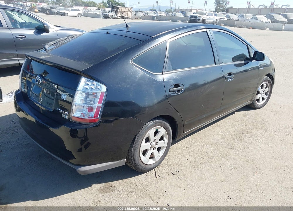 2008 TOYOTA PRIUS VIN: JTDKB20UX83403107