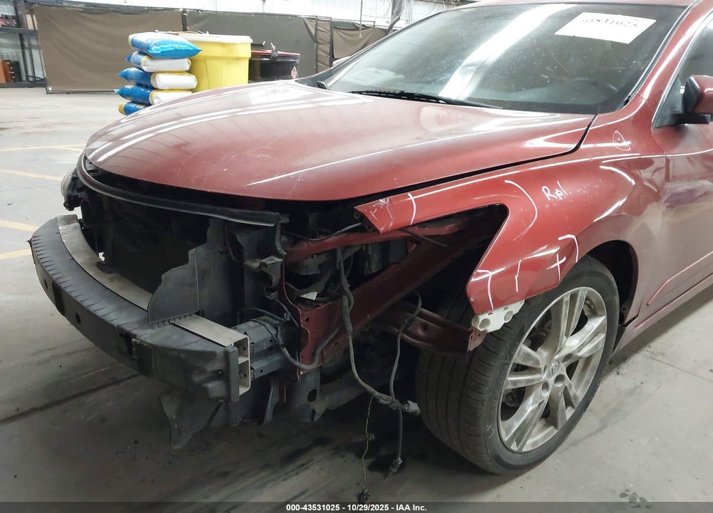 2013 NISSAN ALTIMA VIN: 1N4BL3AP5DN426861