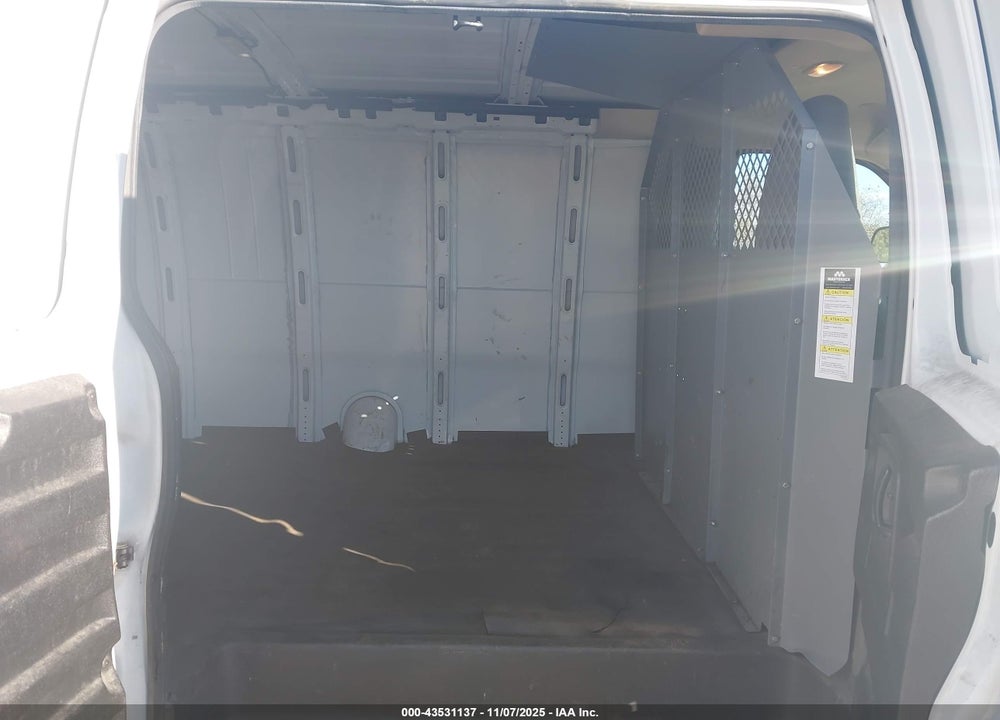 2018 GMC SAVANA 3500 VIN: 1GTZ7HFG0J1226542