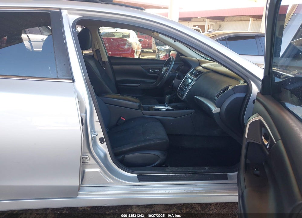 2017 NISSAN ALTIMA VIN: 1N4AL3APXHC188924