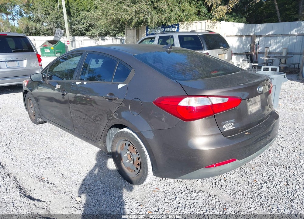 2015 KIA FORTE LX VIN: KNAFX4A6XF5313842