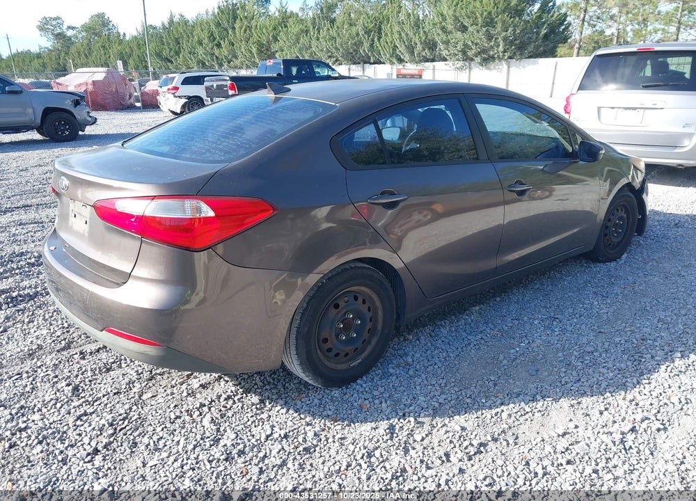 2015 KIA FORTE LX VIN: KNAFX4A6XF5313842