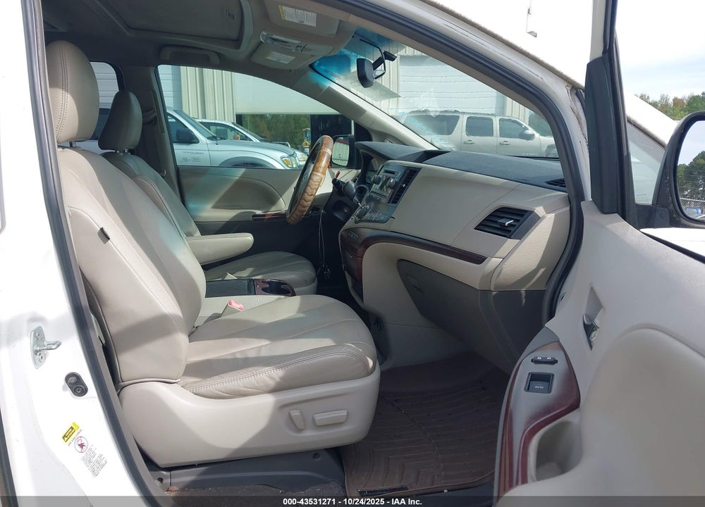2012 TOYOTA SIENNA XLE V6 8 PASSENGER VIN: 5TDYK3DC4CS231407